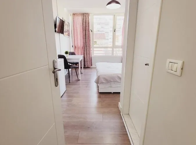 Konukevi Nuestra Casa Tiran